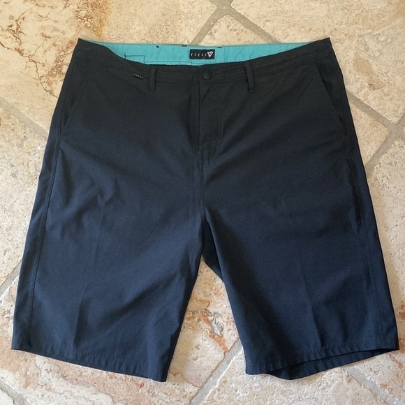 Veece Walkshort Men’s black/Charcoal outdoors Golf activewear Size 36 - Picture 1 of 12